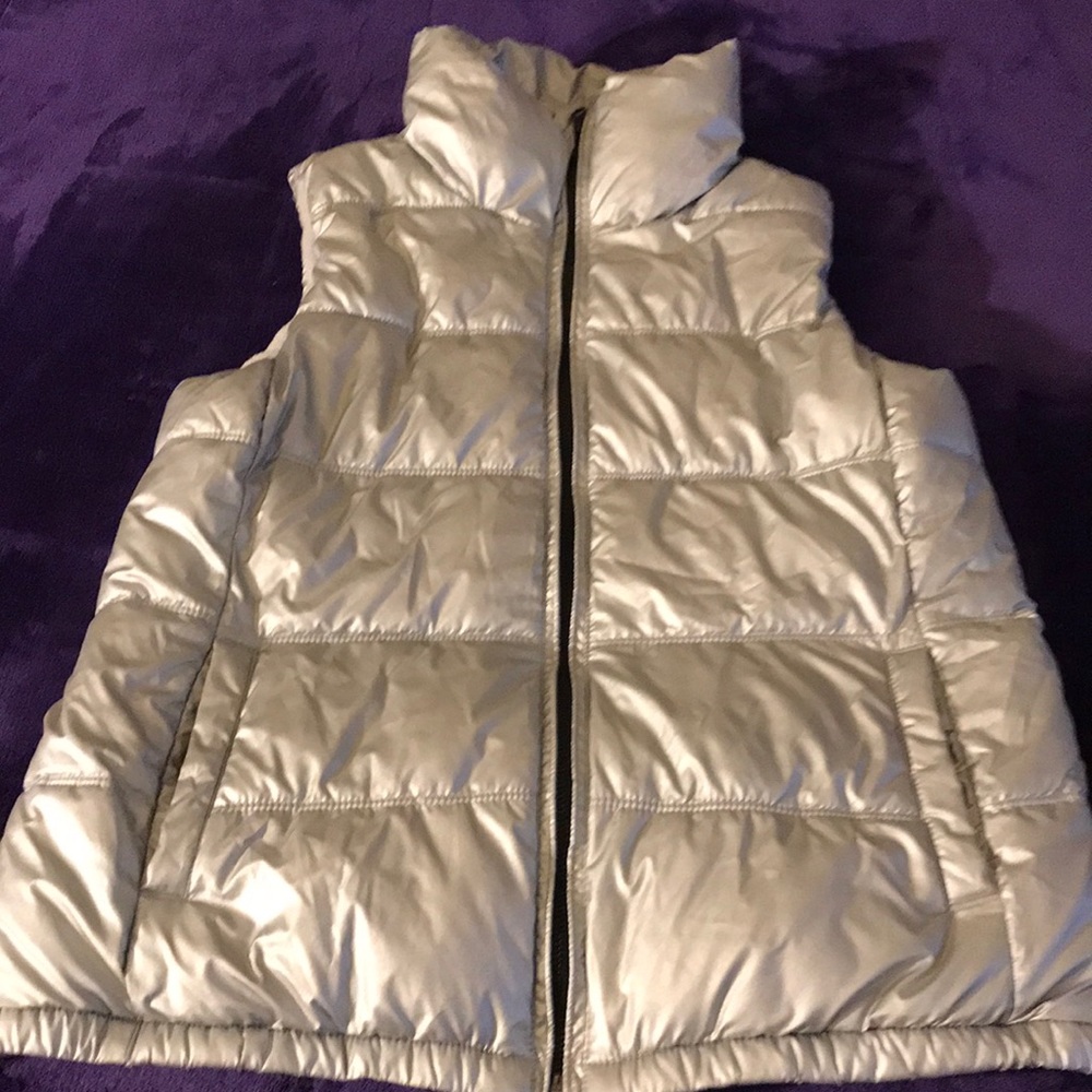 Old Navy Puffer Vest Size S